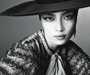 Fei Fei Sun в фотосессии для февральского Vogue Italia