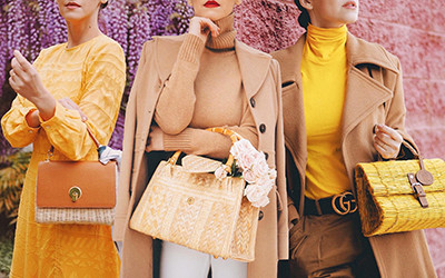 Самые женственные образы с плетёной сумкой от модницы Veronica Popoiacu