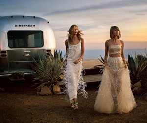 Karlie Kloss и Taylor Swift для журнала Vogue US